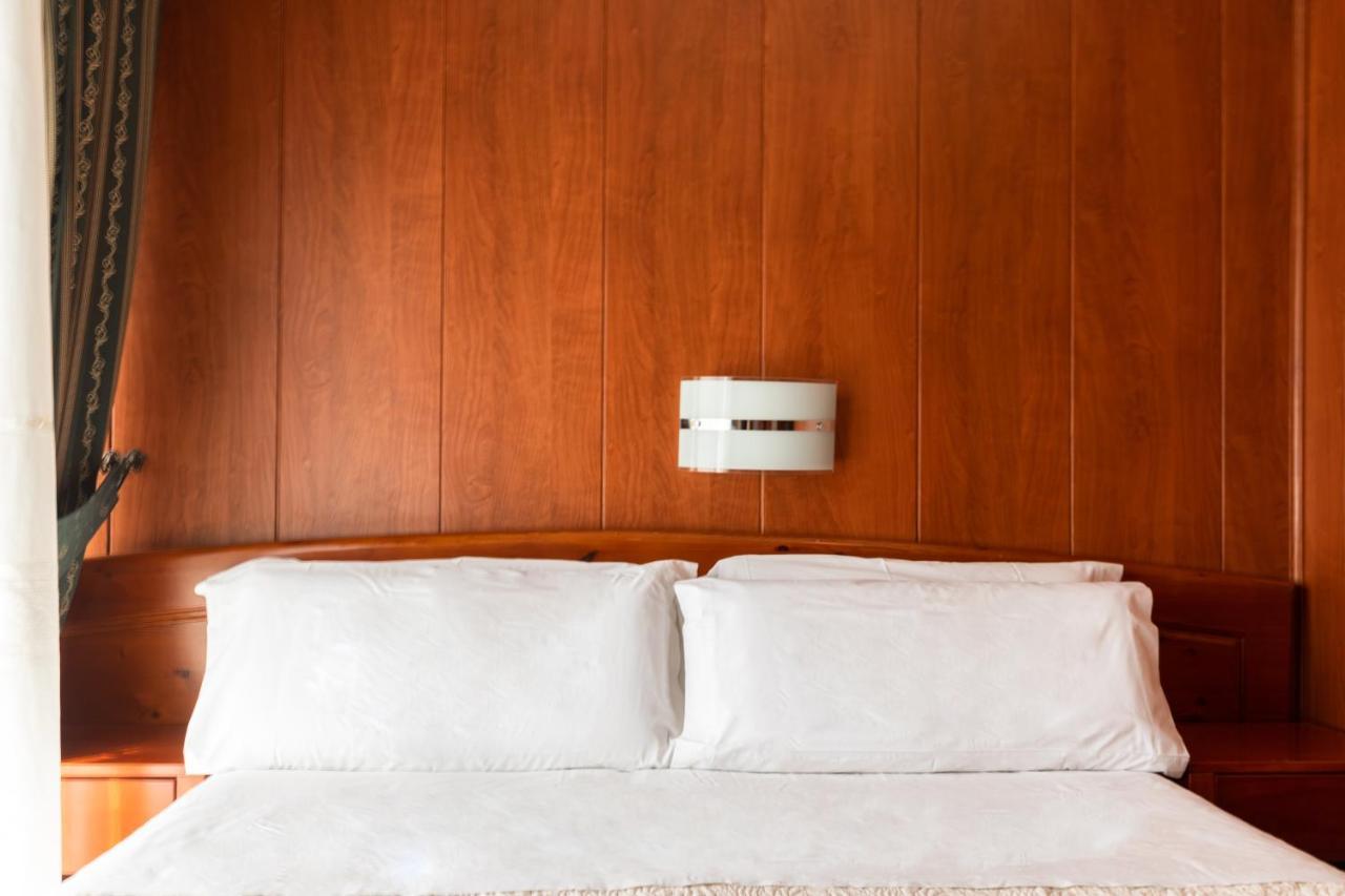 Hotel Alameda Malaga Zewnętrze zdjęcie